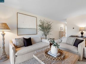 6625 Pioneer Ln, Dublin CA 94568