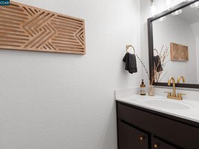6625 Pioneer Ln, Dublin CA 94568