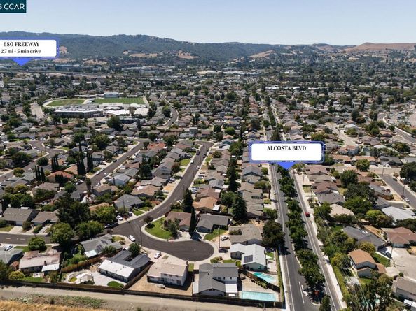 6625 Pioneer Ln, Dublin CA 94568