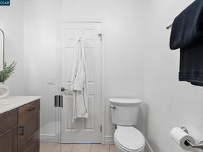 6625 Pioneer Ln, Dublin CA 94568