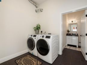 6979 Elverton Dr, Oakland CA 94611