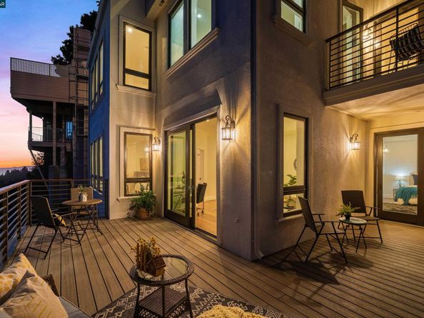 6979 Elverton Dr, Oakland CA 94611