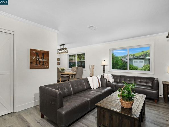 3397 Orchard Valley Ln, Lafayette CA 94549