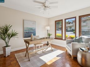 21 Via Barcelona, Moraga CA 94556
