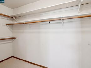 21 Via Barcelona, Moraga CA 94556