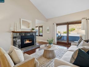 21 Via Barcelona, Moraga CA 94556