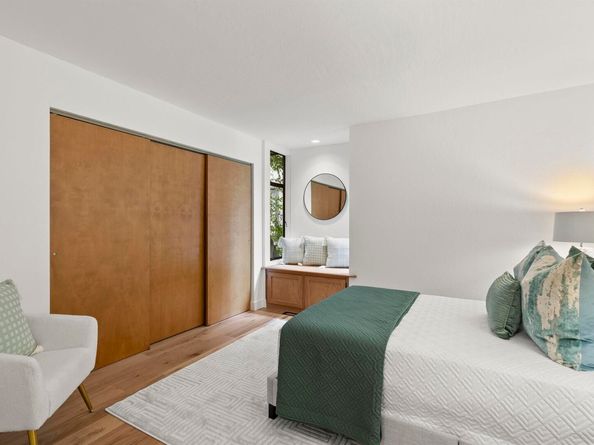 6425 Zinn Dr, Oakland CA 94611