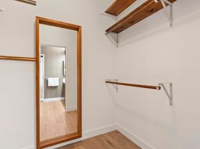 6425 Zinn Dr, Oakland CA 94611