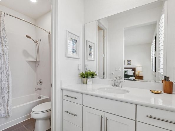 1815 Balsa St, Alameda CA 94501