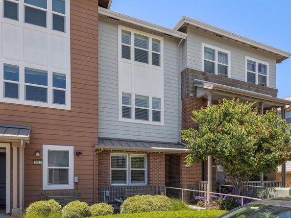 1815 Balsa St, Alameda CA 94501