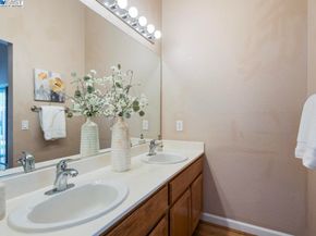 1727 Sutter St, Livermore CA 94551