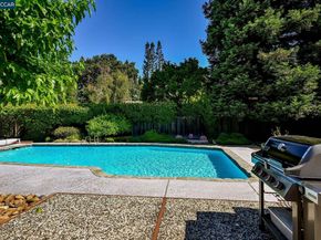 323 Laurel Dr, Danville CA 94526
