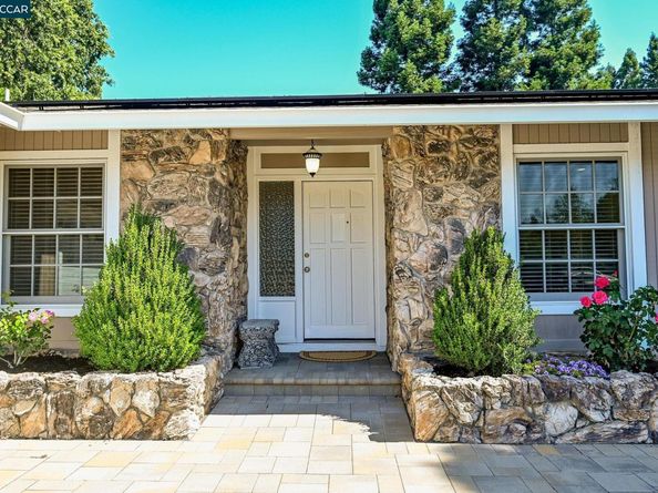 323 Laurel Dr, Danville CA 94526