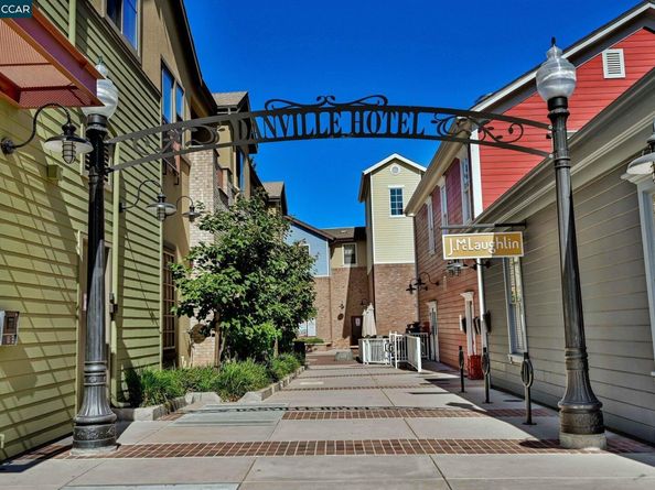 323 Laurel Dr, Danville CA 94526