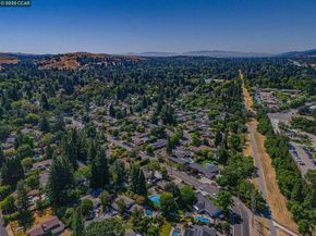 323 Laurel Dr, Danville CA 94526
