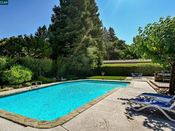 323 Laurel Dr, Danville CA 94526