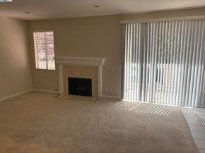 3663 Oakwood Ter 211, Fremont CA 94536