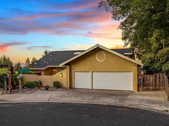 8146 Vomac Ct, Dublin CA 94568