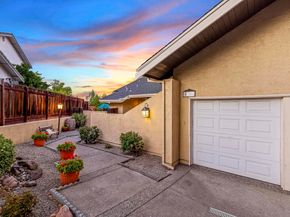 8146 Vomac Ct, Dublin CA 94568