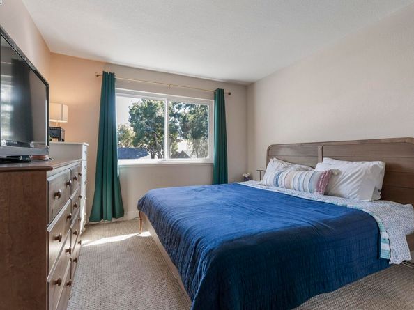 1479 Spring Valley Cmn, Livermore CA 94551
