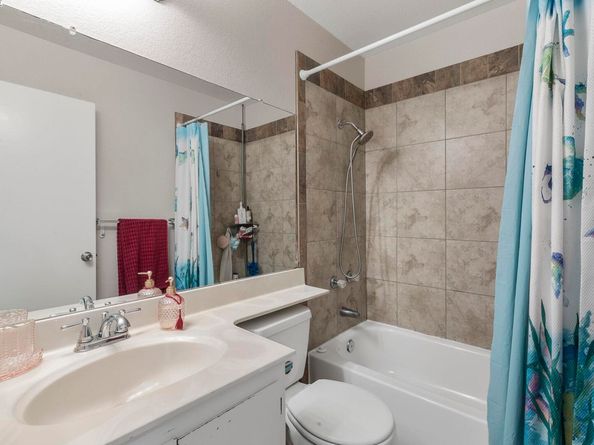1479 Spring Valley Cmn, Livermore CA 94551