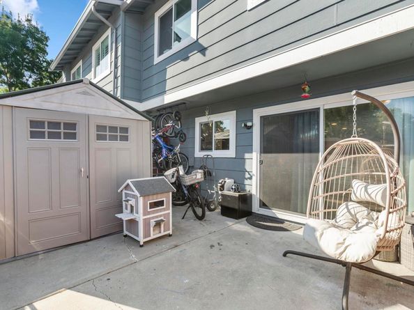 1479 Spring Valley Cmn, Livermore CA 94551