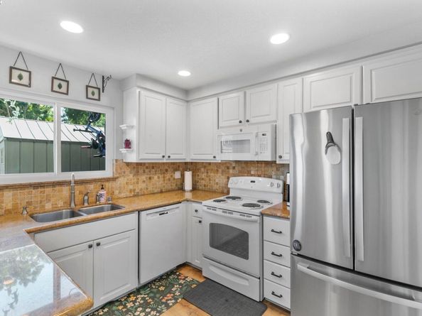 1479 Spring Valley Cmn, Livermore CA 94551