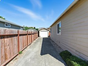 923 90Th Ave, Oakland CA 94603