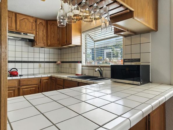 923 90Th Ave, Oakland CA 94603