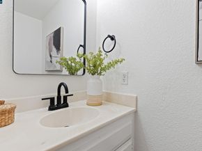 11 Breck Ct, Moraga CA 94556