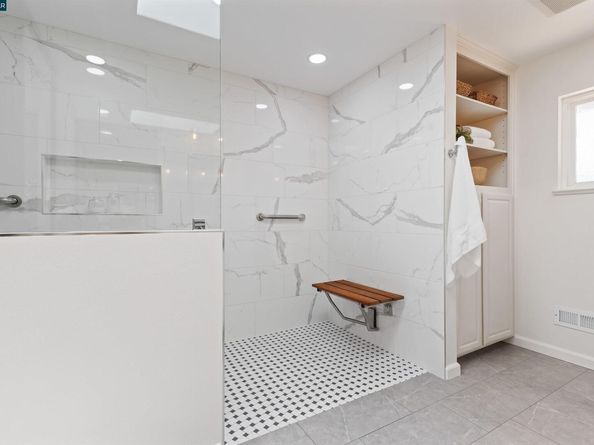 11 Breck Ct, Moraga CA 94556