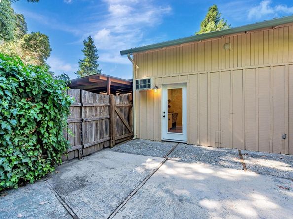 3950 Pinole Valley Rd, Pinole CA 94564