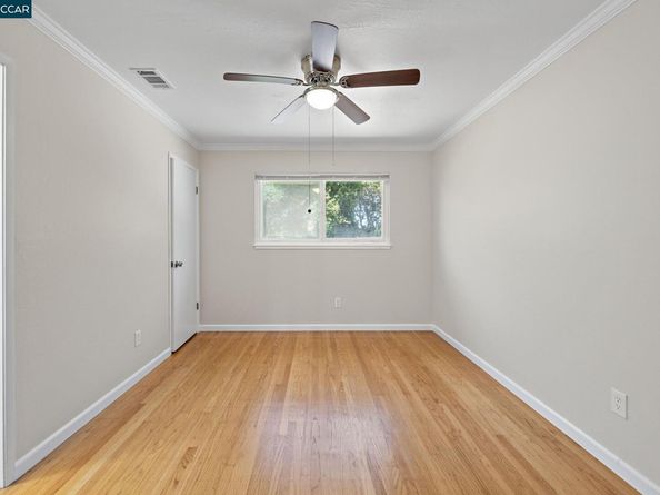 4816 Meadowbrook Dr, Richmond CA 94803