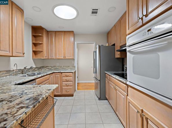 4816 Meadowbrook Dr, Richmond CA 94803