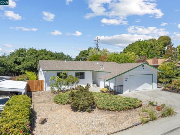 4816 Meadowbrook Dr, Richmond CA 94803