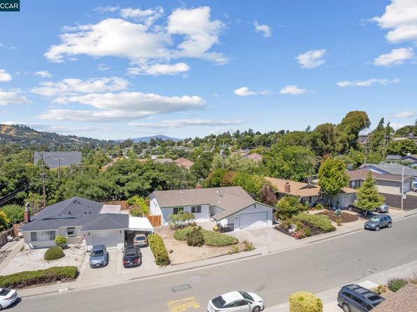 4816 Meadowbrook Dr, Richmond CA 94803