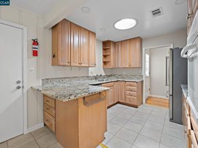 4816 Meadowbrook Dr, Richmond CA 94803