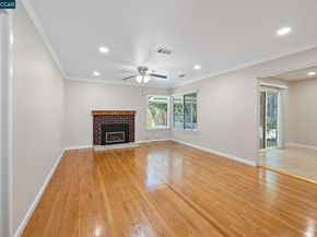 4816 Meadowbrook Dr, Richmond CA 94803