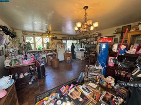 22490 Bayview Ave, Hayward CA 94541