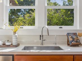 4621 Walnut St, Oakland CA 94619