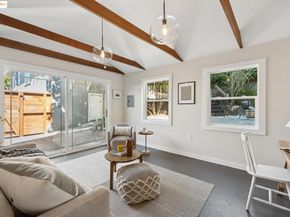 4621 Walnut St, Oakland CA 94619