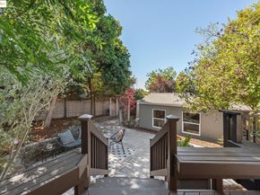 4621 Walnut St, Oakland CA 94619