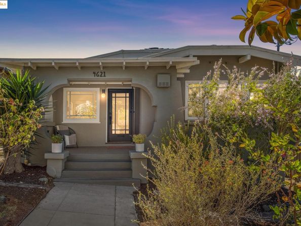 4621 Walnut St, Oakland CA 94619