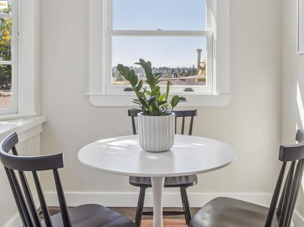 4621 Walnut St, Oakland CA 94619