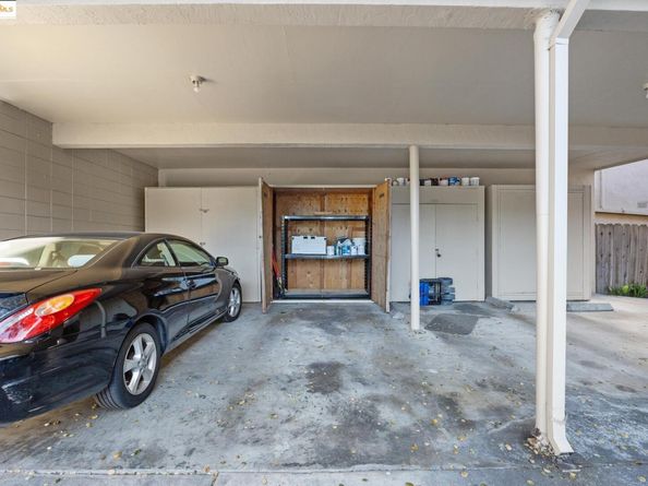 1701 Central Ave E, Alameda CA 94501