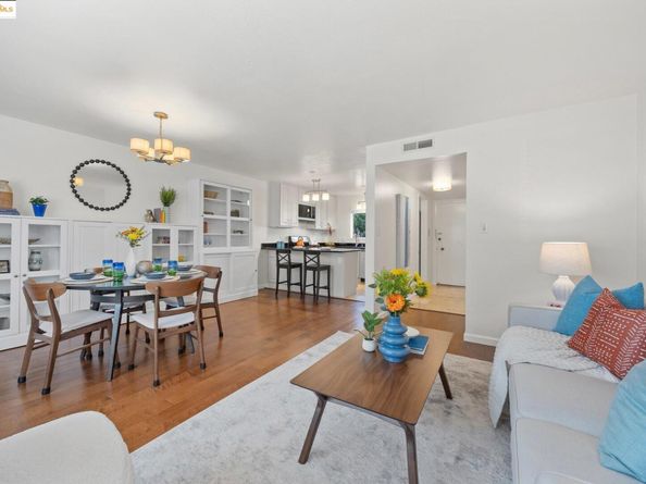1701 Central Ave E, Alameda CA 94501