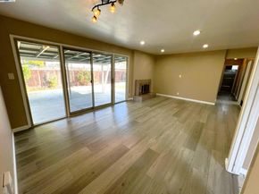 344 Rousseau St, Hayward CA 94544