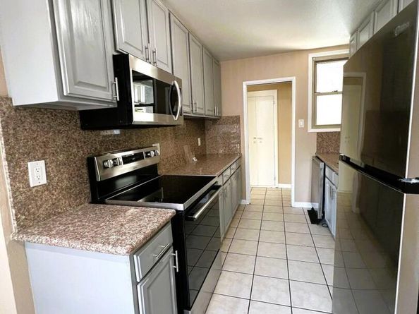 344 Rousseau St, Hayward CA 94544