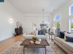 33 Altamount Drive, Orinda CA 94563