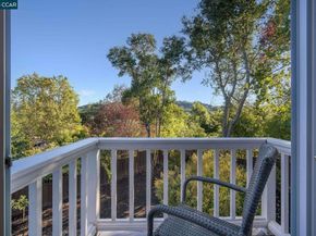 33 Altamount Drive, Orinda CA 94563